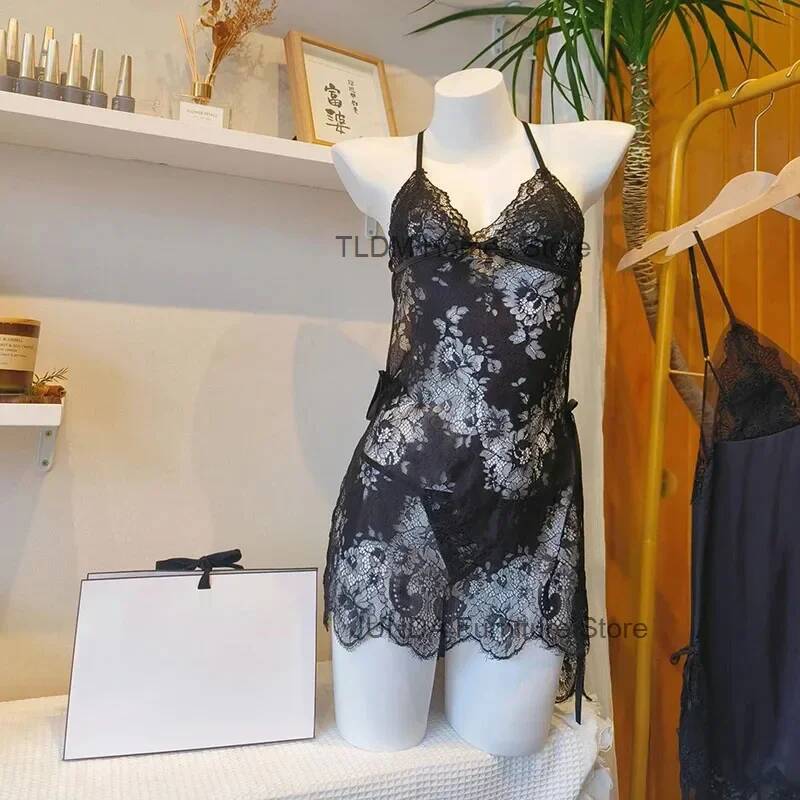 Half-length Underwear Mannequi - огляд і ціна Baby Clothing Stores